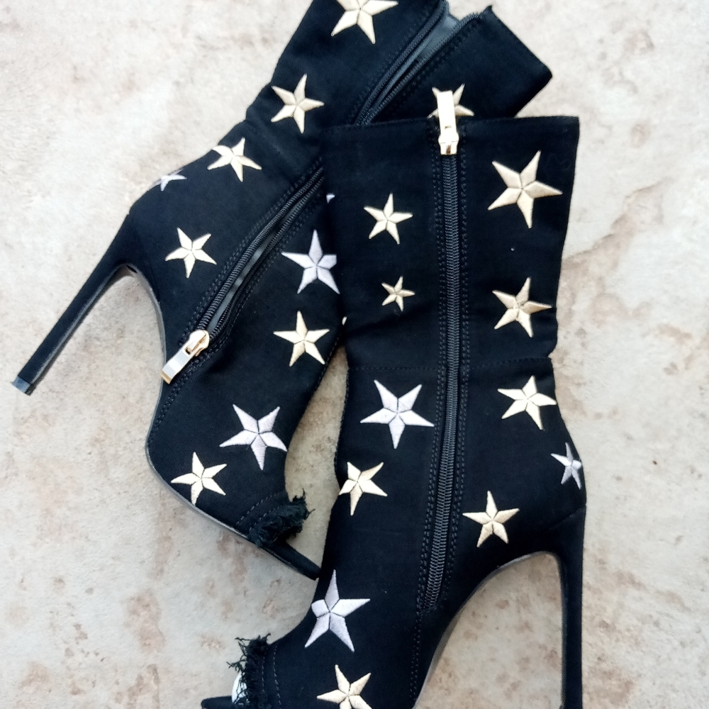 👠 GLAMOUR CHIC 🌼 3 DIFFERENT COLORS 🖤🤍💙